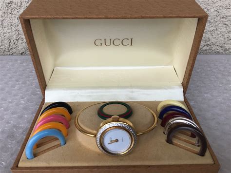 gucci vintage bezel watch